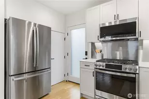 225 24th Ave, Seattle, WA 98122 - Photo 10