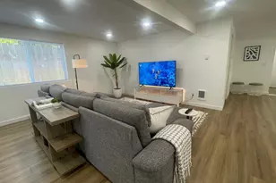 3730 SW 99th St, Seattle, WA 98126 - Photo 4