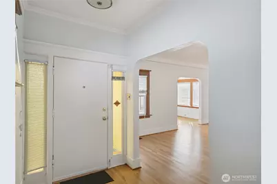2205 31st Avenue S, Seattle, WA 98144 - Photo 2
