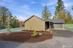 960 Paine Rd, Castle Rock, WA 98611 - Photo 4