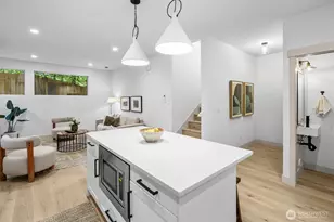 1257 NE 100th St, Seattle, WA 98125 - Photo 12