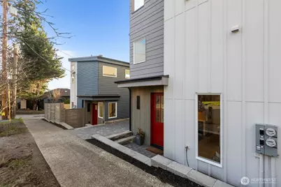 8405 42nd Avenue SW, Seattle, WA 98136 - Photo 4