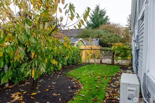 2723 Locust Ave W, University Place, WA 98466 - Photo 14