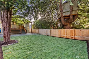 146 NW 79th St, Seattle, WA 98117 - Photo 8