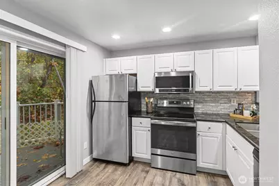 16101 Bothell Everett Highway #J3, Mill Creek, WA 98012 - Photo 10