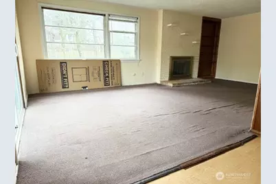 12018 Sand Point Way NE, Seattle, WA 98125 - Photo 4