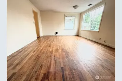 12018 Sand Point Way NE, Seattle, WA 98125 - Photo 2