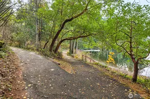 22412 Bluewater Dr SE, Yelm, WA 98597 - Photo 32