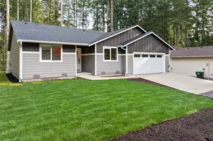 22412 Bluewater Dr SE, Yelm, WA 98597 - Photo 4