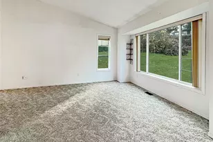 10701 Glenwood Dr SW, Lakewood, WA 98498 - Photo 8