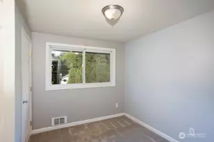 27017 Tamsen Ave NW, Poulsbo, WA 98370 - Photo 14