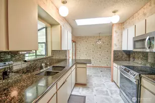 610 N 11th St, Elma, WA 98541 - Photo 10