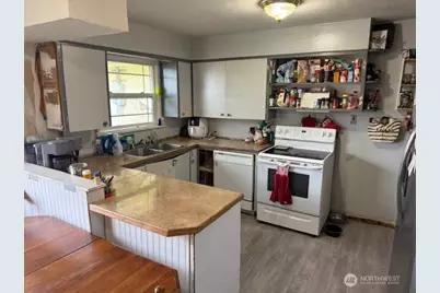 720 W Chestnut Street, Centralia, WA 98531 - Photo 4