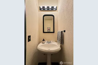 2575 Hillis Drive, Langley, WA 98260 - Photo 14