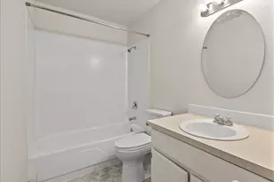 12631 NE 9th Pl, Bellevue, WA 98005 - Photo 12