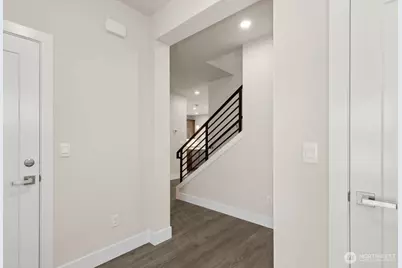 3819 194th Lane SE, Bothell, WA 98012 - Photo 2