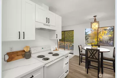 7328 NE 142nd Place #5D, Kirkland, WA 98034 - Photo 6