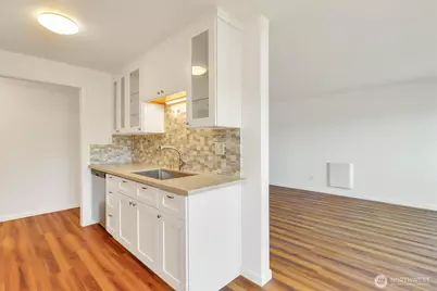19414 Aurora Avenue N #107, Shoreline, WA 98133 - Photo 22