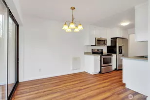 19414 Aurora Ave N, Shoreline, WA 98133 - Photo 20