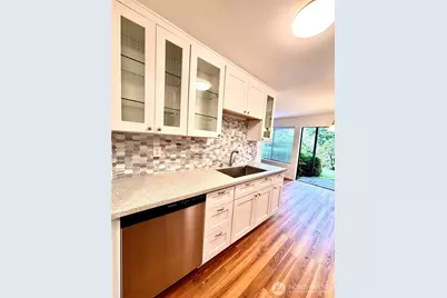 19414 Aurora Avenue N #107, Shoreline, WA 98133 - Photo 18