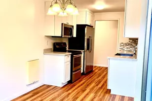 19414 Aurora Ave N, Shoreline, WA 98133 - Photo 20