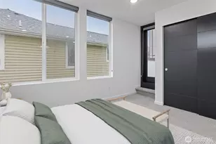 9221 Linden Ave N, Seattle, WA 98103 - Photo 16