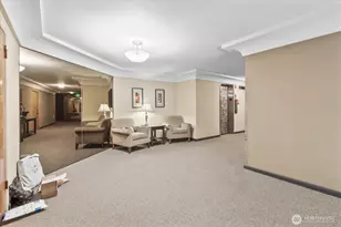 530 W Olympic Pl, Seattle, WA 98119 - Photo 32