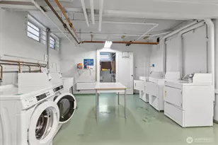 530 W Olympic Pl, Seattle, WA 98119 - Photo 34