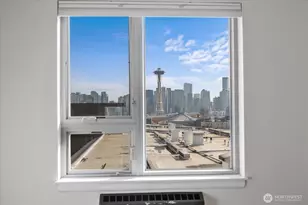 530 W Olympic Pl, Seattle, WA 98119 - Photo 6