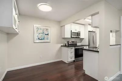 14200 NE 171st Street #E105, Woodinville, WA 98072 - Photo 10