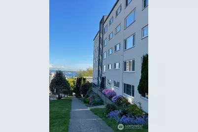 919 2nd Avenue W #204, Seattle, WA 98119 - Photo 14