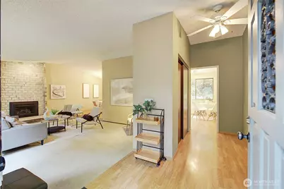 22710 2nd Avenue SE, Bothell, WA 98021 - Photo 2