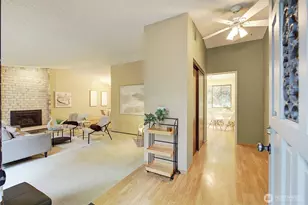 22710 2nd Ave SE, Bothell, WA 98021 - Photo 2