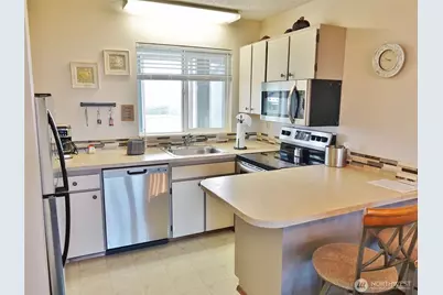 643 Ocean Shores Boulevard NW #303, Ocean Shores, WA 98569 - Photo 18
