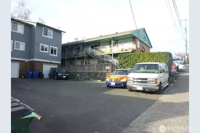 4130 36th Avenue SW, Seattle, WA 98126 - Photo 4