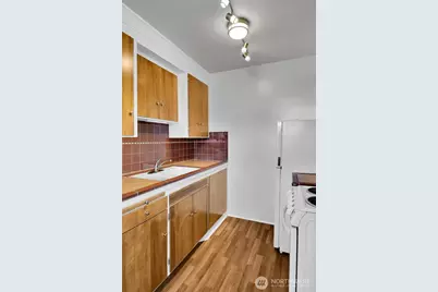 4130 36th Avenue SW, Seattle, WA 98126 - Photo 14