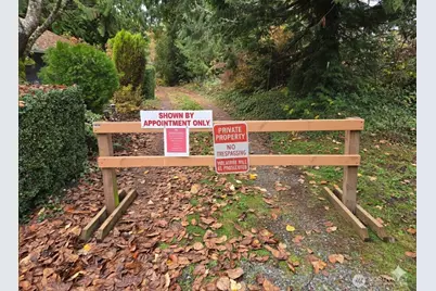 10415 Slater Avenue NE, Kirkland, WA 98033 - Photo 2