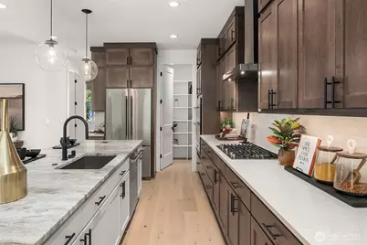 14821 Site 11 NE 2nd Court, Bellevue, WA 98007 - Photo 2