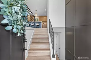 9533 Bowdoin Way, Edmonds, WA 98020 - Photo 4