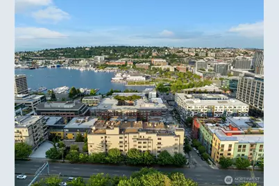 900 Aurora Avenue N #204, Seattle, WA 98109 - Photo 24