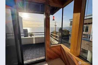 4222 Beach Drive SW #401, Seattle, WA 98116 - Photo 4