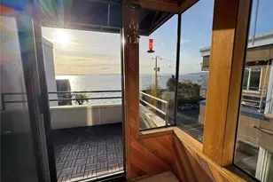 4222 Beach Dr SW, Seattle, WA 98116 - Photo 4