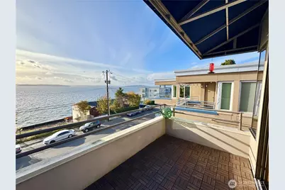 4222 Beach Drive SW #401, Seattle, WA 98116 - Photo 2