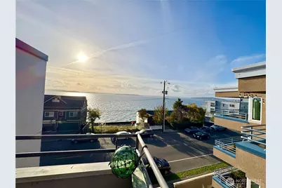 4222 Beach Drive SW #401, Seattle, WA 98116 - Photo 1