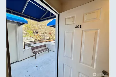 4222 Beach Drive SW #401, Seattle, WA 98116 - Photo 12