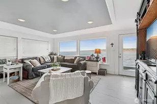 3151 Shoreline Dr, Camano Island, WA 98282 - Photo 6