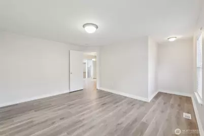 2805 9th Street SE, Puyallup, WA 98374 - Photo 10