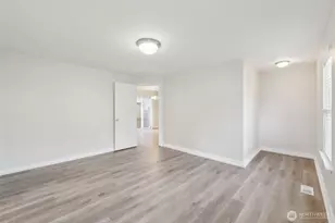 2805 9th St SE, Puyallup, WA 98374 - Photo 10