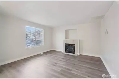 2805 9th Street SE, Puyallup, WA 98374 - Photo 2