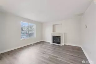 2805 9th St SE, Puyallup, WA 98374 - Photo 2